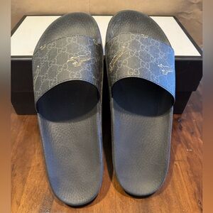 Gucci GG Supreme Black Tiger Print Slides/Sandals Size 10 Mens